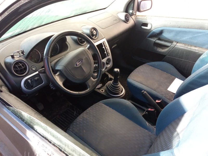 ford fiesta v (jh_, jd_) del año 2004