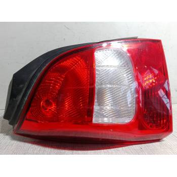 PILOTO TRASERO IZQUIERDO 8200387888 