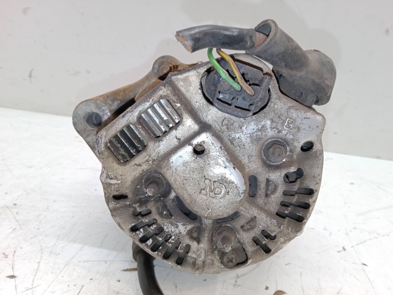 Recambio de alternador para rover 25 i hatchback (rf) 2.0 idt referencia OEM IAM YLE000010  1002132790