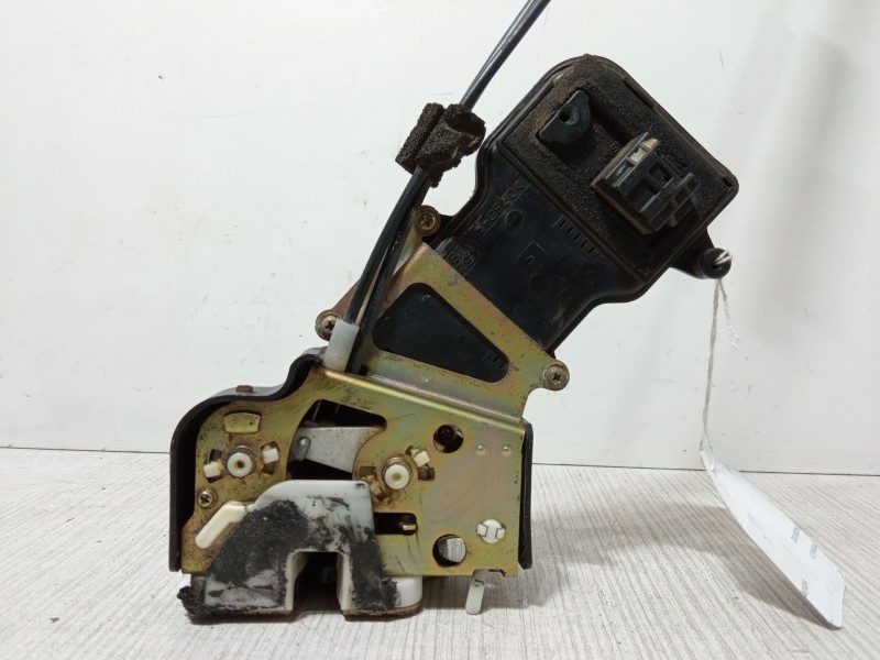 Recambio de cerradura puerta trasera izquierda para mazda 2 (dy) 1.4 cd referencia OEM IAM   