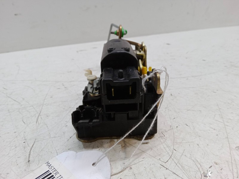 Recambio de cerradura puerta delantera derecha para renault master ii furgoneta (fd) 2.5 dci 120 referencia OEM IAM   