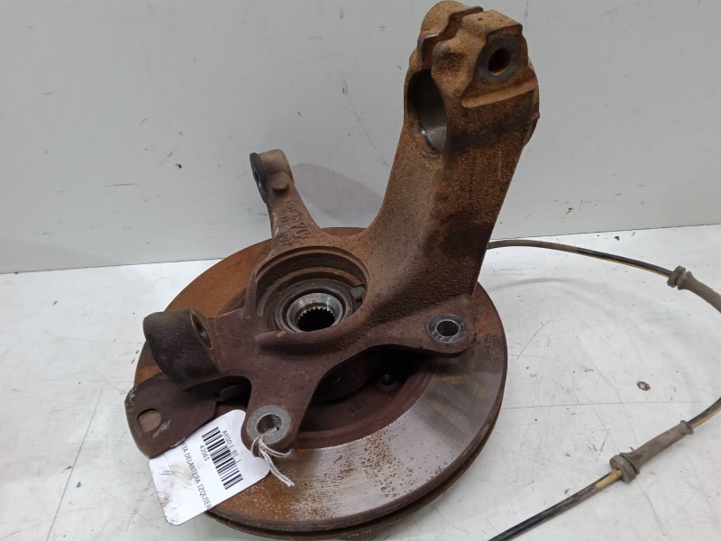 Recambio de mangueta delantera izquierda para toyota aygo (_b1_) 1.0 (kgb10_) referencia OEM IAM   