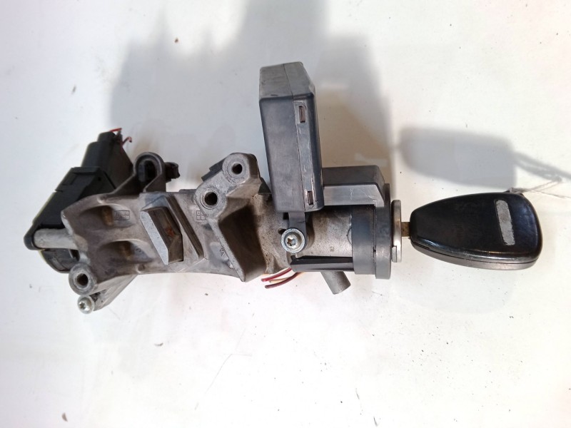 Recambio de clausor para jeep compass (mk49) 2.0 crd 4x4 referencia OEM IAM 05026222AJ  D75200324D Recambio de clausor para jeep compass (mk49) 2.0 crd 4x4 referencia OEM IAM 05026222AJ  D75200324D