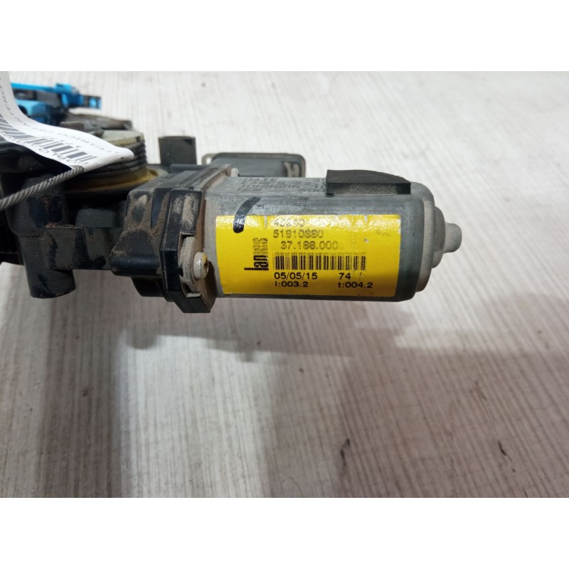 Recambio de elevalunas electrico delantero izquierdo para fiat doblo cargo (263_) 1.3 d multijet referencia OEM IAM 40080521125 