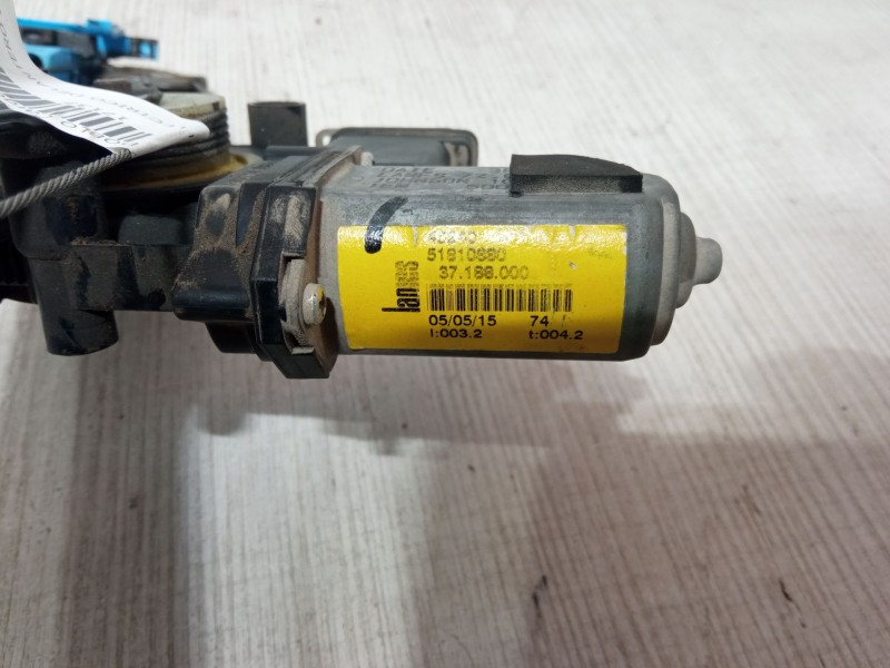 Recambio de elevalunas electrico delantero izquierdo para fiat doblo cargo (263_) 1.3 d multijet referencia OEM IAM 40080521125 