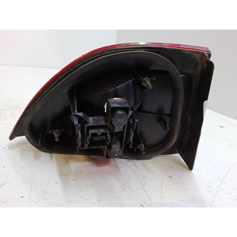 Recambio de piloto trasero porton derecho para renault megane i classic (la0/1_) 1.9 dci (la05) referencia OEM IAM   