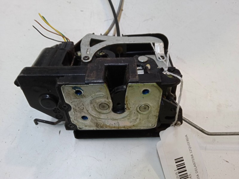 Recambio de cerradura puerta delantera izquierda para ssangyong rodius i 2.7 xdi referencia OEM IAM   