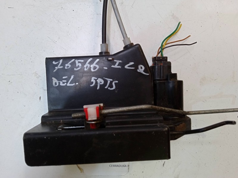 Recambio de cerradura puerta delantera izquierda para ssangyong rodius i 2.7 xdi referencia OEM IAM   