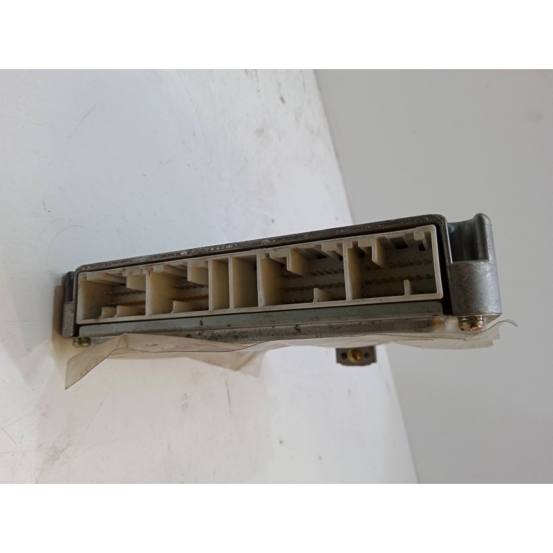 Recambio de centralita motor uce para toyota corolla verso (_e12_) 1.8 vvt-i (zze122_) referencia OEM IAM 8966113080  175200-812