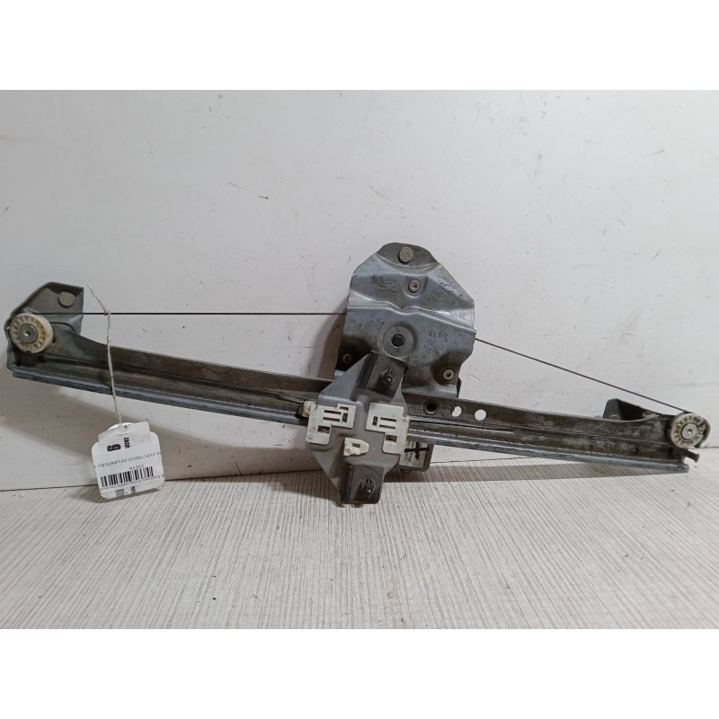 Recambio de elevalunas electrico delantero izquierdo para dacia dokker express furgoneta/monovolumen 1.5 dci (feaj) referencia O