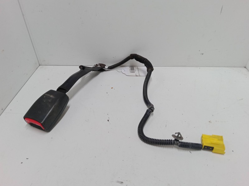 Recambio de anclaje cinturon delantero derecho para kia magentis ii (mg) 2.0 referencia OEM IAM   