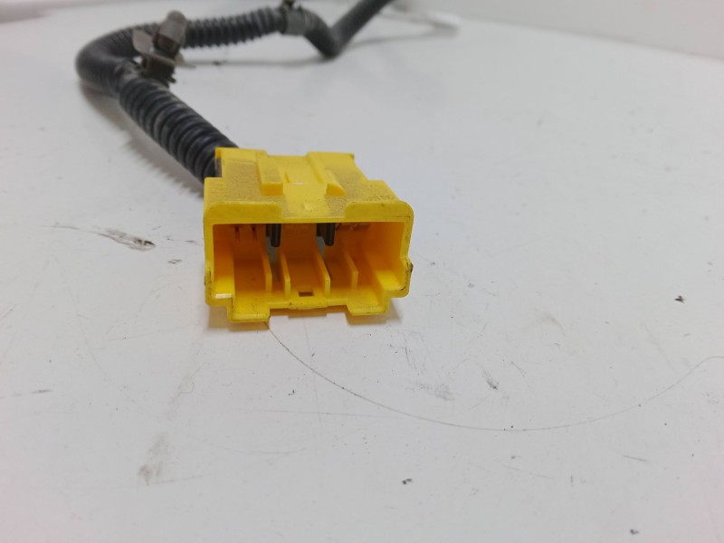Recambio de anclaje cinturon delantero derecho para kia magentis ii (mg) 2.0 referencia OEM IAM   