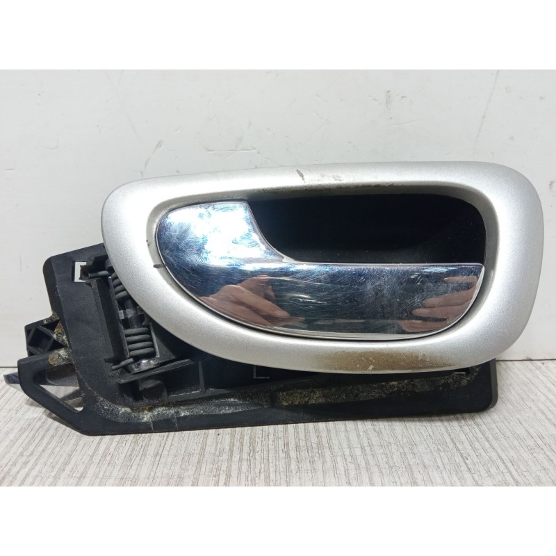 Recambio de maneta interior puerta delantera izquierda para peugeot 307 cc (3b) 1.6 16v referencia OEM IAM 9643604577  