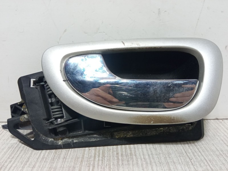 Recambio de maneta interior puerta delantera izquierda para peugeot 307 cc (3b) 1.6 16v referencia OEM IAM 9643604577  