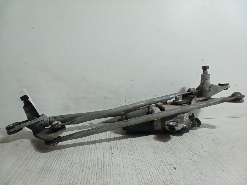 Recambio de motor limpia delantero para mazda 2 (dy) 1.4 cd referencia OEM IAM   