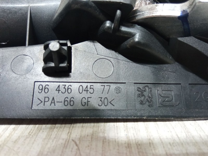 Recambio de maneta interior puerta delantera izquierda para peugeot 307 cc (3b) 1.6 16v referencia OEM IAM 9643604577  