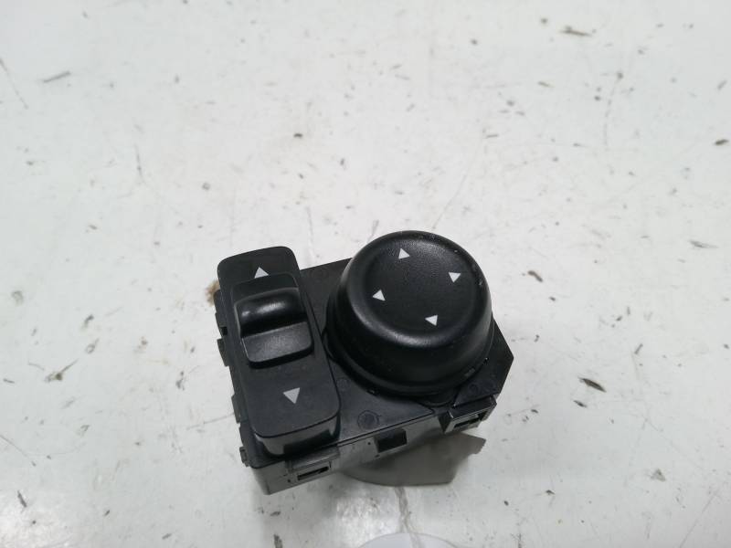 MANDO RETROVISOR 255703TB1A 