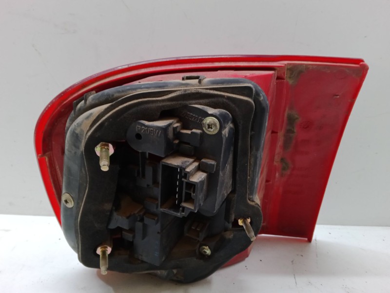 Recambio de piloto trasero derecho para fiat multipla van (186_) 1.9 jtd referencia OEM IAM   