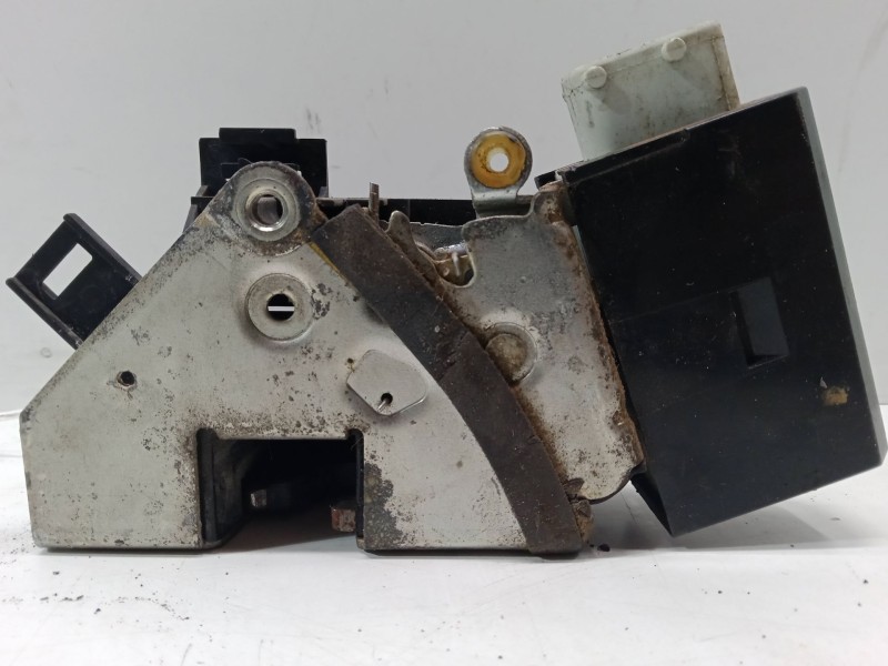 Recambio de cerradura puerta delantera derecha para bmw 5 (e39) 523 i referencia OEM IAM   