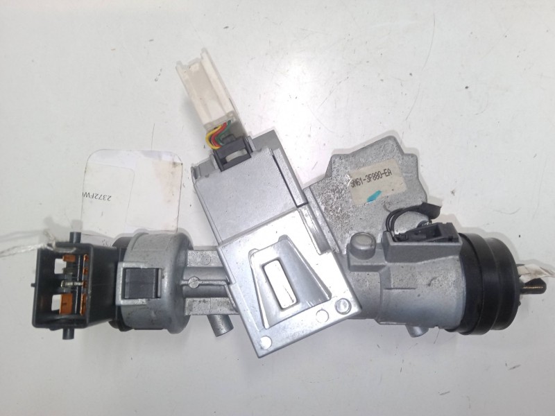 Recambio de clausor para mazda 5 (cr19) 2.0 cd (cr19) referencia OEM IAM C24366938  X1T26371