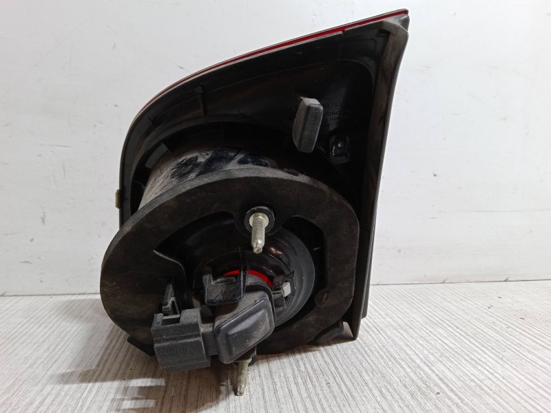 Recambio de piloto trasero porton izquierdo para volkswagen golf plus v (5m1, 521) 1.6 fsi referencia OEM IAM 5M0945093M.8950243