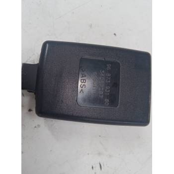 ANCLAJE CINTURON DELANTERO DERECHO 