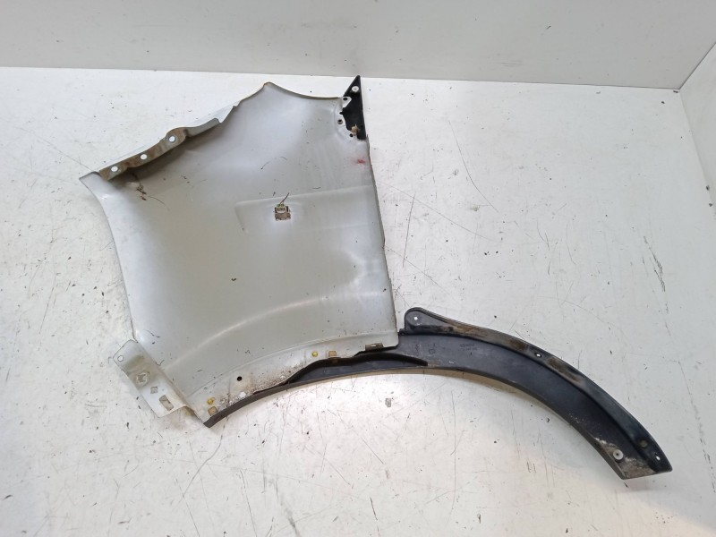 Recambio de aleta delantera derecha para renault master ii furgoneta (fd) 2.5 dci 120 referencia OEM IAM   