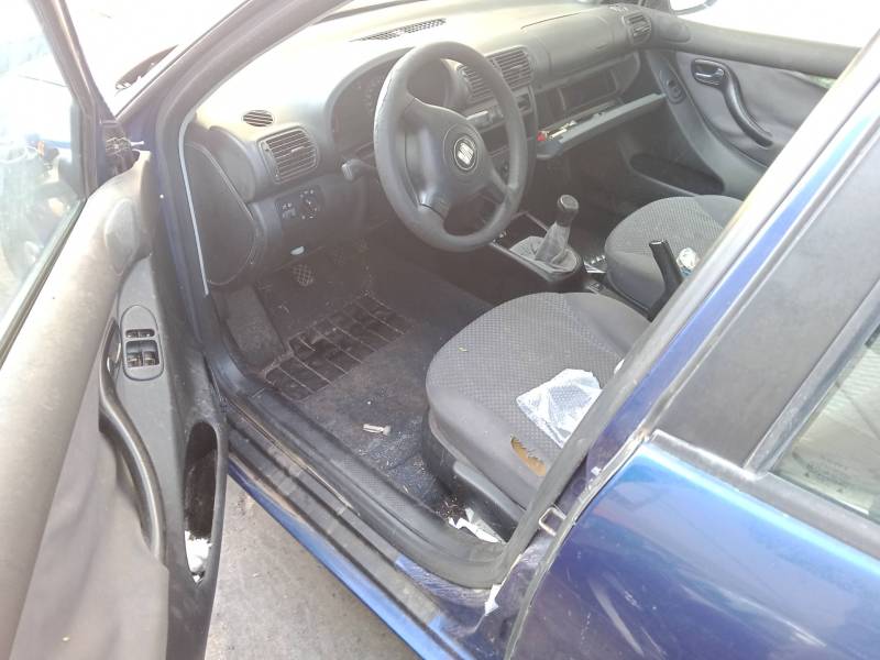 SEAT LEON (1M1)