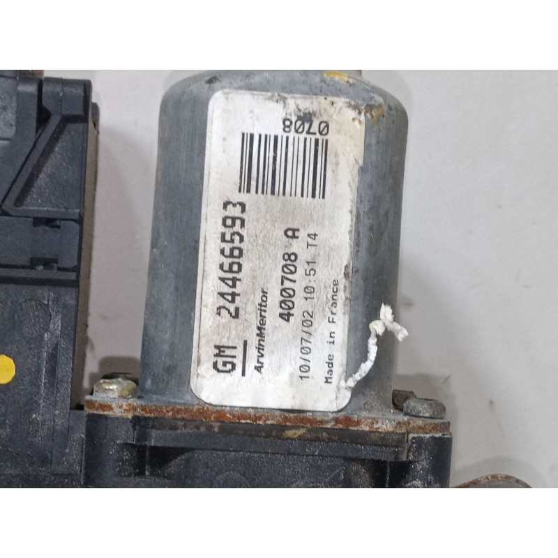 Recambio de elevalunas electrico delantero izquierdo para opel corsa c (x01) 1.7 dti (f08, f68) referencia OEM IAM 24466593  