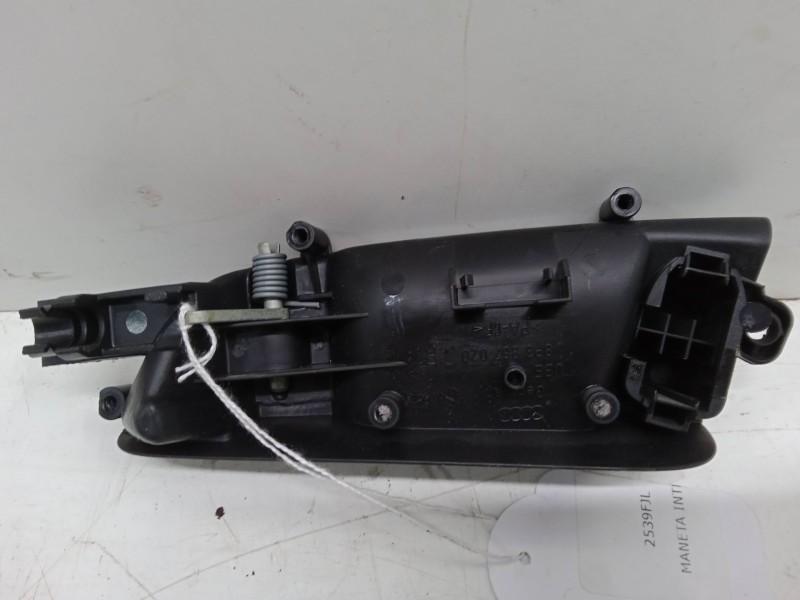 Recambio de maneta interior puerta delantera derecha para audi a3 sportback (8pa) 1.6 fsi referencia OEM IAM   