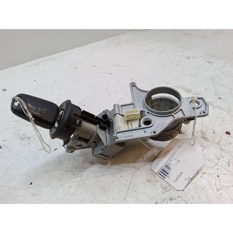 Recambio de clausor para opel zafira b furgoneta/monovolumen (a05) 1.9 cdti van (m75) referencia OEM IAM   