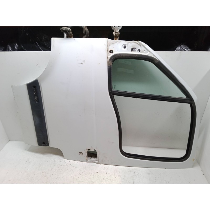 Recambio de puerta delantera izquierda para renault master ii furgoneta (fd) 2.5 dci 120 referencia OEM IAM   