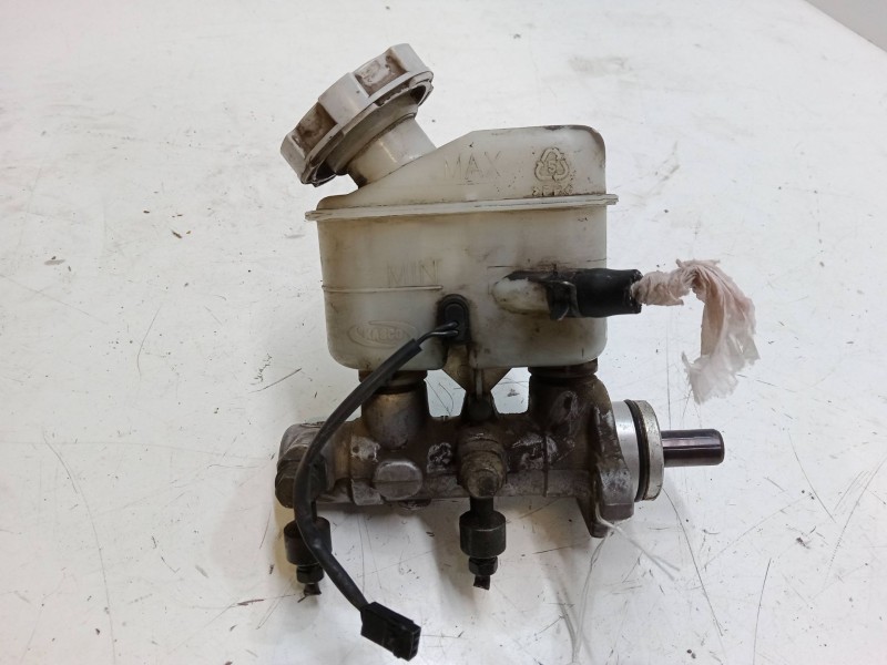 Recambio de bomba freno para kia carens ii monospace (fj) 2.0 crdi referencia OEM IAM   