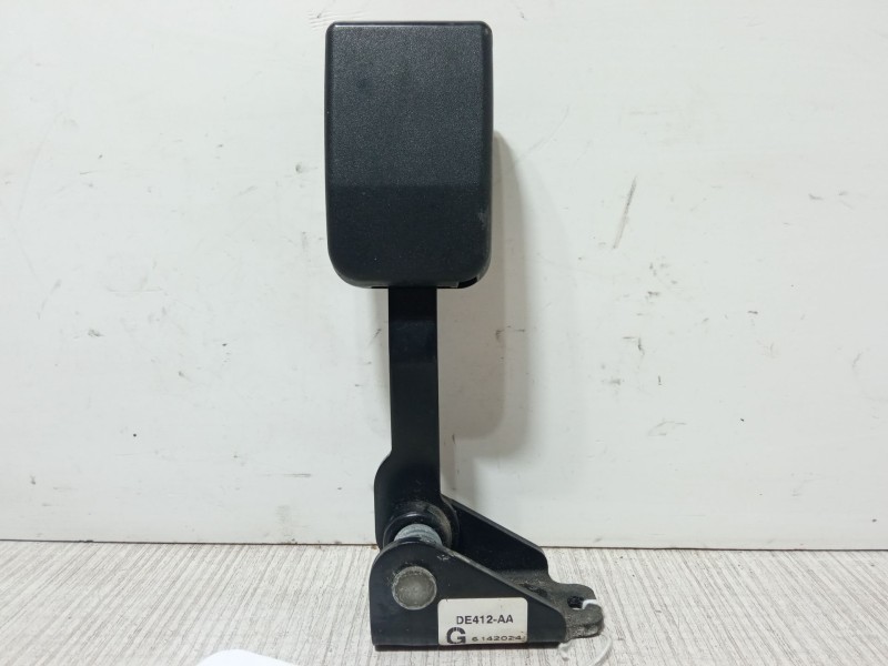 Recambio de anclaje cinturon trasero izquierdo para peugeot 307 cc (3b) 1.6 16v referencia OEM IAM   