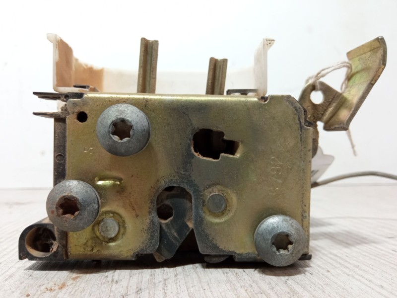 Recambio de cerradura puerta delantera izquierda para fiat punto (176_) 1.7 d referencia OEM IAM   