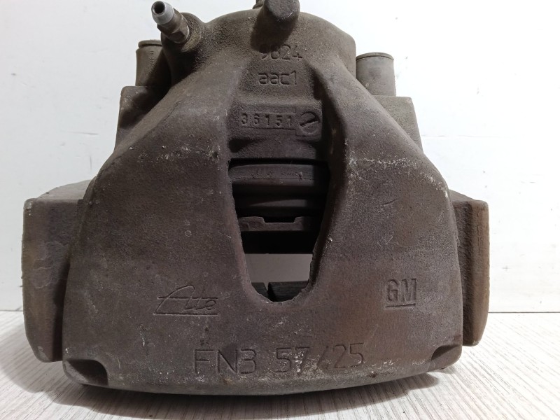 Recambio de pinza freno delantera derecha para opel zafira b furgoneta/monovolumen (a05) 1.9 cdti van (m75) referencia OEM IAM  