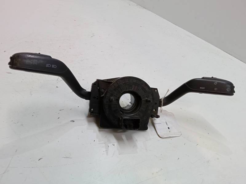 MANDO LUCES 204147ATW 7H0953503BQ
