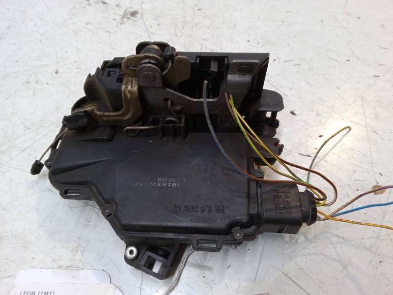 Recambio de cerradura puerta delantera izquierda para seat leon (1m1) 1.6 16 v referencia OEM IAM C3B1837015Q  
