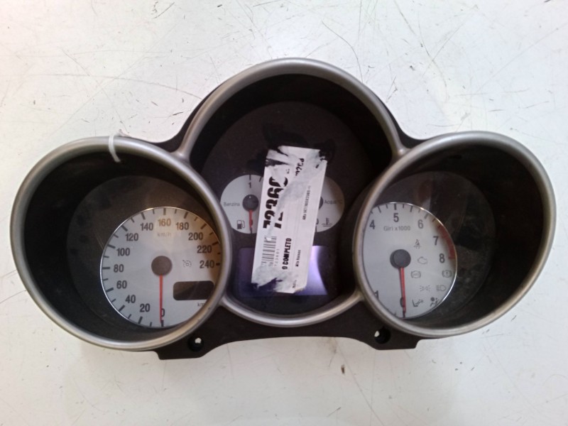 Recambio de cuadro instrumentos para alfa romeo 147 (937_) 2.0 16v t.spark (937.axa1, 937.axc1, 937.bxc1) referencia OEM IAM 110