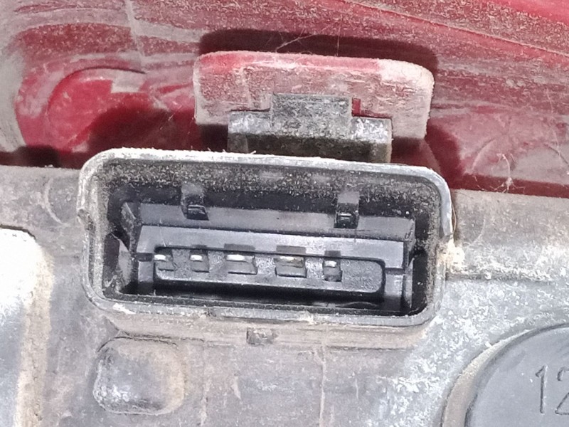 Recambio de piloto trasero derecho para citroën c4 coupé (la_) 1.6 16v referencia OEM IAM   