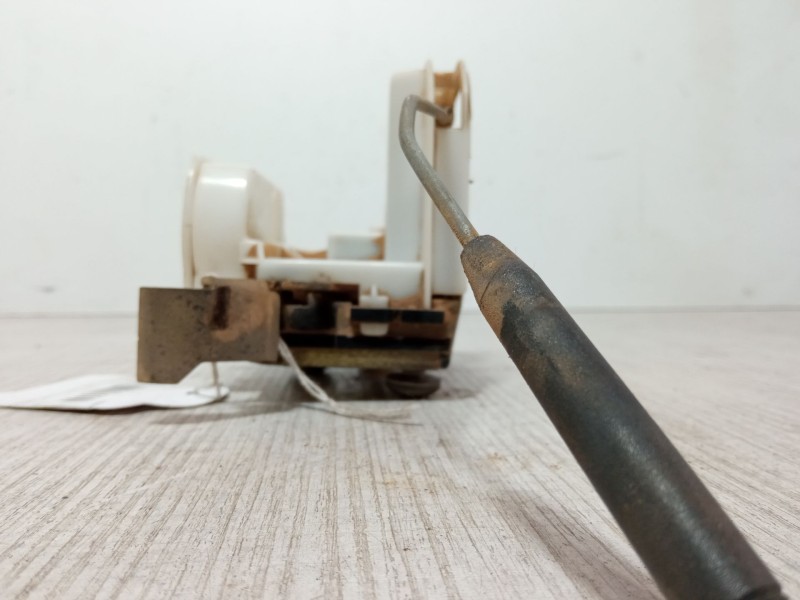 Recambio de cerradura puerta delantera izquierda para fiat punto (176_) 1.7 d referencia OEM IAM   