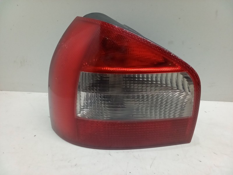 Recambio de piloto trasero izquierdo para audi a3 (8l1) 1.9 tdi referencia OEM IAM   