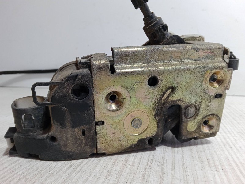 Recambio de cerradura puerta delantera derecha para peugeot 307 cc (3b) 1.6 16v referencia OEM IAM   