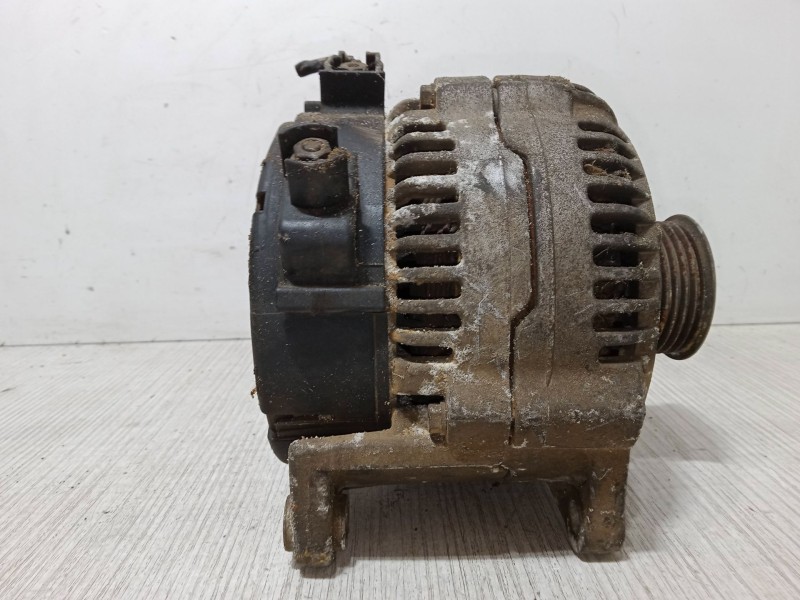 Recambio de alternador para ford mondeo i sedán (gbp) 2.0 i 16v 4x4 referencia OEM IAM 93BB-10300-AE  