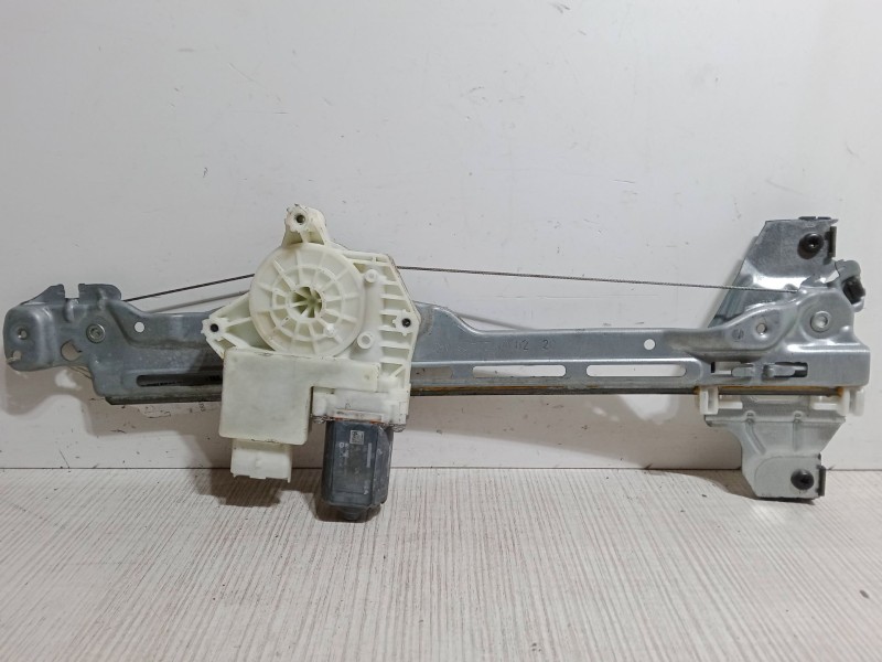 Recambio de elevalunas electrico trasero derecho para peugeot 308 ii (lb_, lp_, lw_, lh_, l3_) 1.2 thp 110 referencia OEM IAM 98