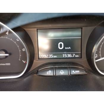 PEUGEOT 208 I (CA_, CC_)