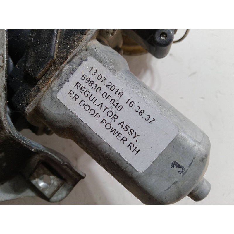 Recambio de elevalunas electrico trasero derecho para toyota verso (_r2_) 2.0 d-4d (aur20_) referencia OEM IAM 698300F040  