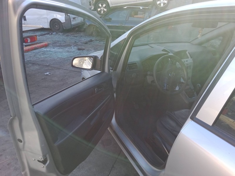 opel zafira / zafira family b (a05) del año 2009