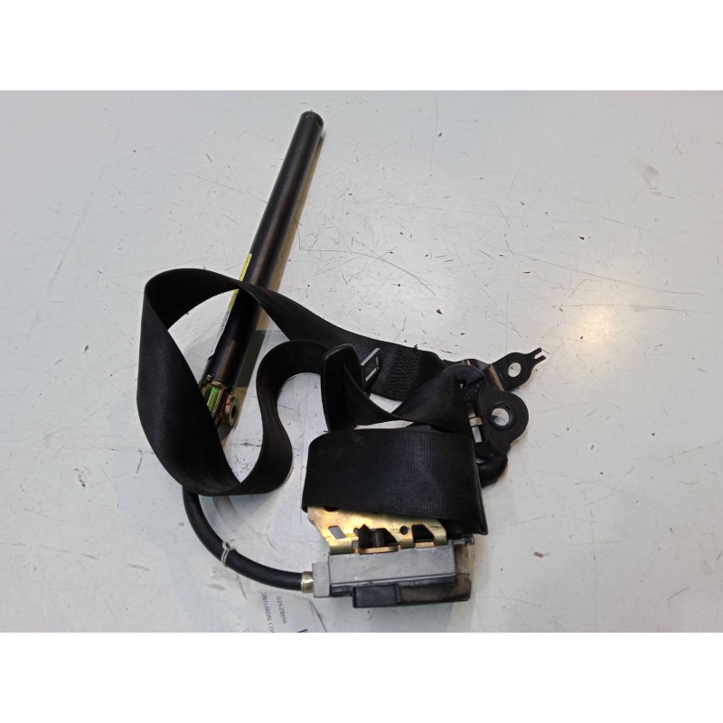 Recambio de cinturon con pretensor delantero izquierdo para seat ibiza ii (6k1) 1.4 i referencia OEM IAM   