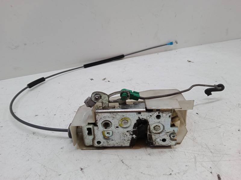 CERRADURA PUERTA DELANTERA DERECHA 